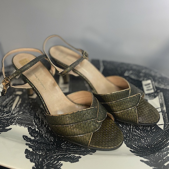 🖤 Vintage 🖤 1980’s 🐍 Higbee’s Green Snakeskin Leather Gold 7 1/2 Strappy 🇮🇹 - Picture 4 of 10